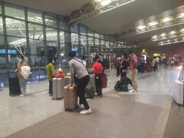 Khi bạn đặt dịch vụ xe đón từ Sân bay Tân Sơn Nhất