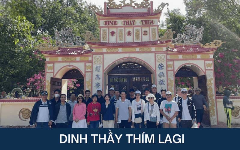 Đi Dinh Thầy Thím thì nên Khấn Cầu  xin gì?