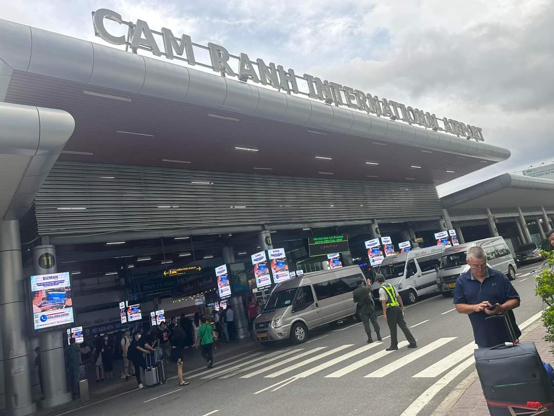 Giới Thiệu Tuyến Đường và Nhu Cầu Di Chuyển Quan Trọng