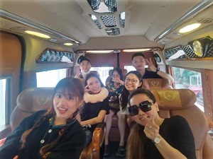 Limousine Saigon to Vung Tau 9 Seater