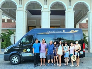 Limousine Saigon to Nha Trang 9 Seater