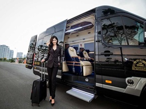 Limousine HCMC to Tay Ninh 9 Seater