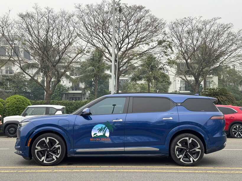 VinFast VF 9 (SUV cỡ lớn 6-7 chỗ):