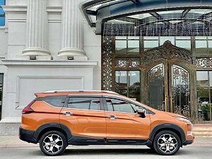 Private car from Dalat to HCMC (7 Seater)r)