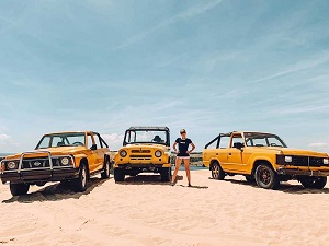 Giá thuê Xe bán tải Lan Cruiser (Vượt địa hình Đồi Cát)