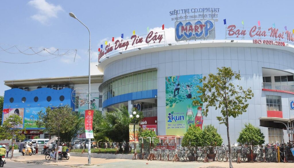 Siêu thị coop mart Phan Thiết - địa chỉ mua sắm quen thuộc của Du khách khi đến Phan Thiết