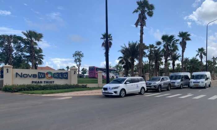 Khách thuê xe Bùi Gia thăm quan dự án Novaland Phan Thiết