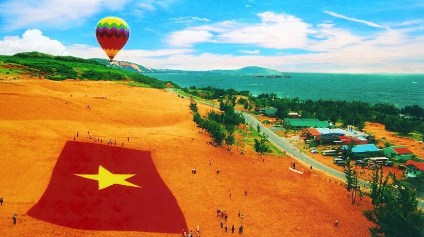 Chiêm ngưỡng vẻ đẹp từ trên cao với tour khinh khí cầu Mũi Né