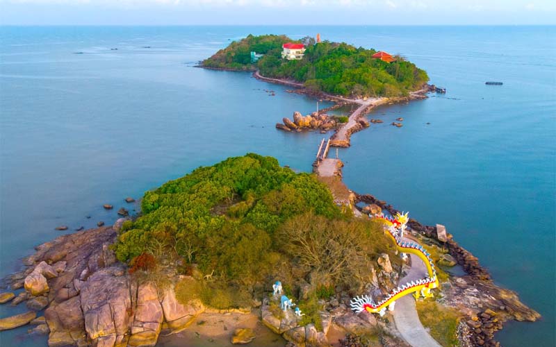 Thuê xe đi Hòn Đá Bạc Cà mau