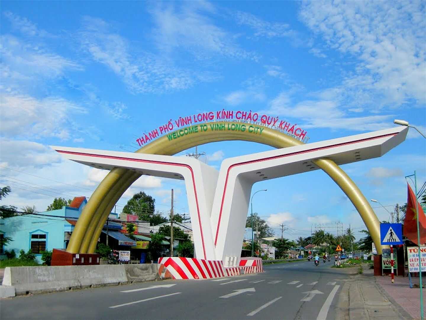 Xem Bảng giá và thuê xe đi Vĩnh Long tại đây