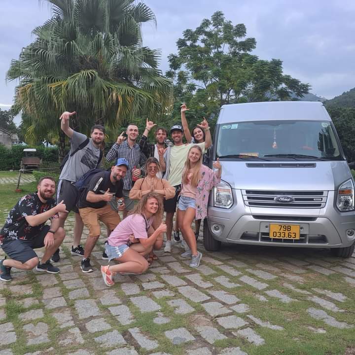 CHO THUÊ XE 16 CHỖ DU LỊCH NHA TRANG TRỌN GÓI