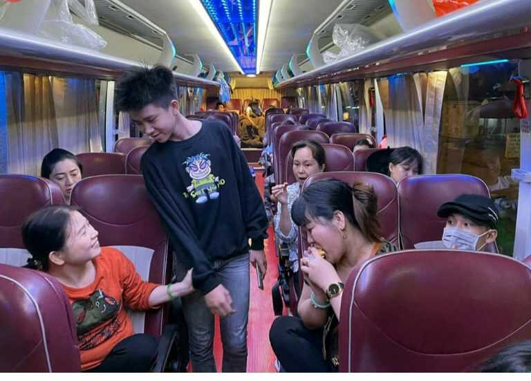 Giá Thuê xe 29 chỗ đi Nha Trang