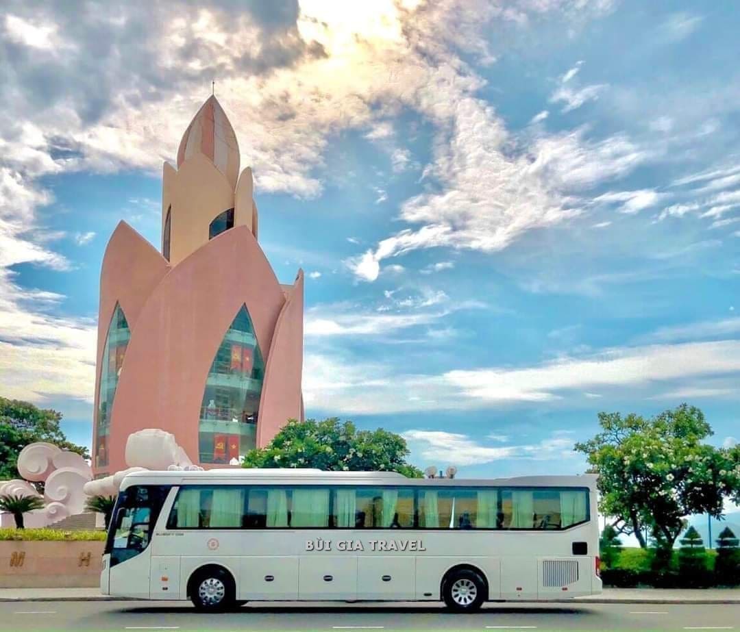 Thuê xe 45 chỗ đi Nha Trang