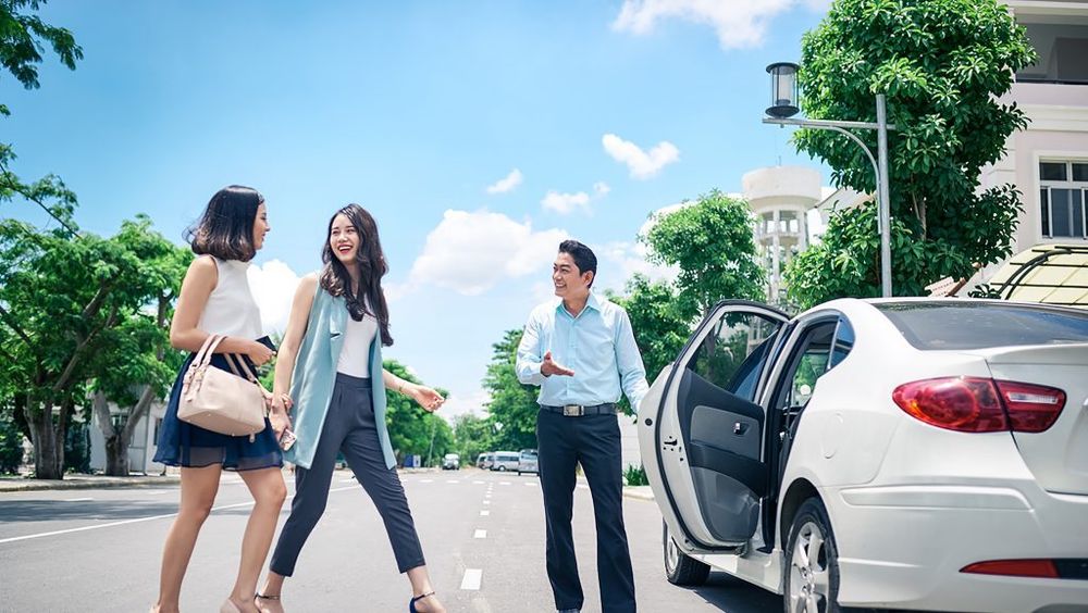 Những Lý Do Nên Thuê Xe Có Lái Đưa Đón Khách Tận Nhà