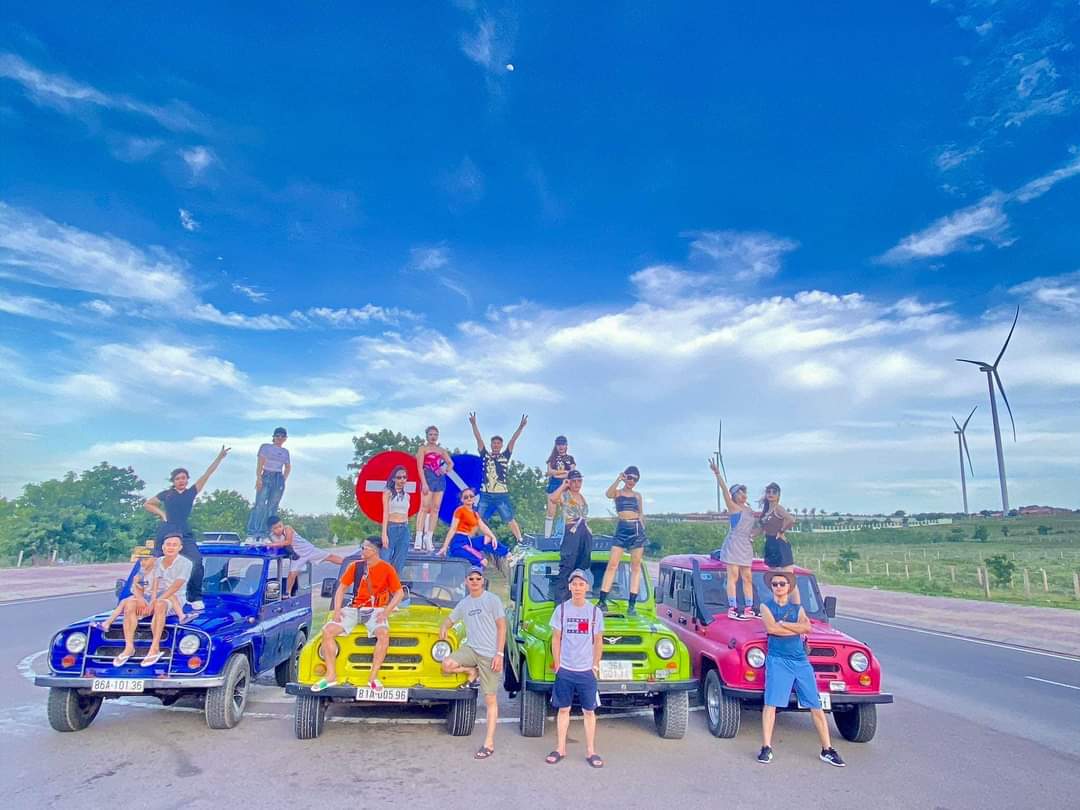 Tham Quan Khám Phá Mũi Né Bằng Tour Xe Jeep Giá Rẻ