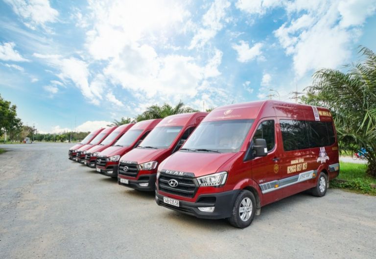 Xem Chi Tiết Bảng Giá Cho Thuê Xe Limousine Của Bùi Gia Travel
