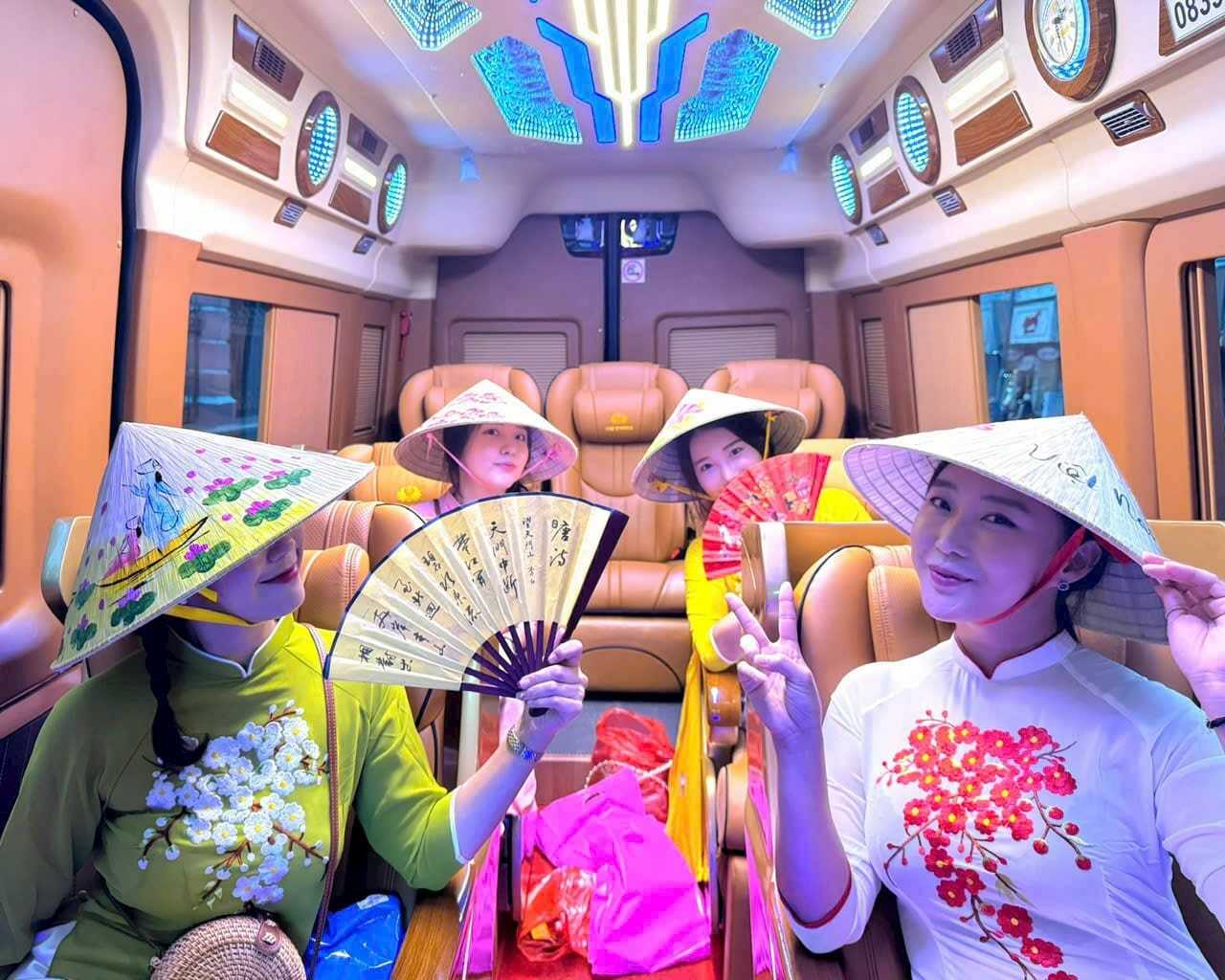 THƯỞNG THỨC CHUYẾN ĐI ÊM ÁI VÀ TIỆN NGHI CÙNG XE LIMOUSINE TỪ SÀI GÒN ĐẾN MŨI NÉ